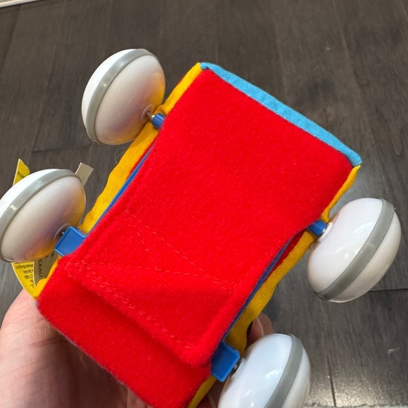 NWOT Melissa and Doug Yellow School Bus Pull Back Plush Toy Car - Picture 4 of 4